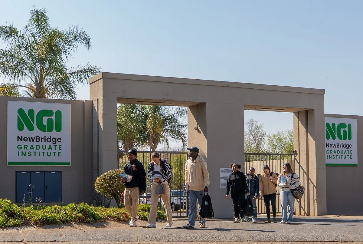 Students arriving at NGI Centurion Campus